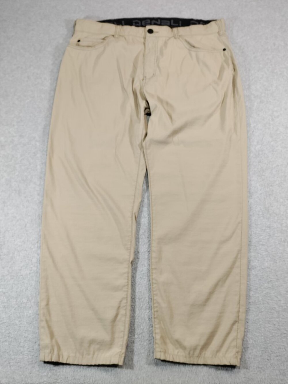Denali Mens 36x30 Delta Khaki Travel Performance Pants Stain